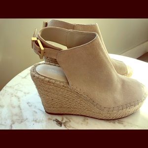 Kenneth Cole suede 4” wedge heels barely worn